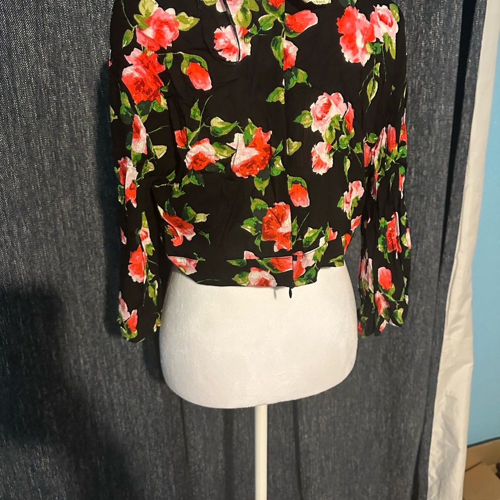 Flower blouse - Picture 3 of 4